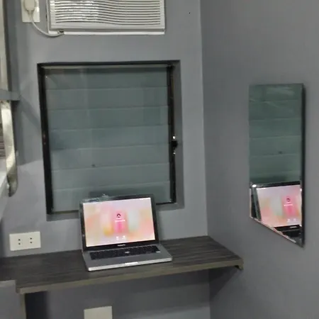 Ervoruto Hostel 23 Makati